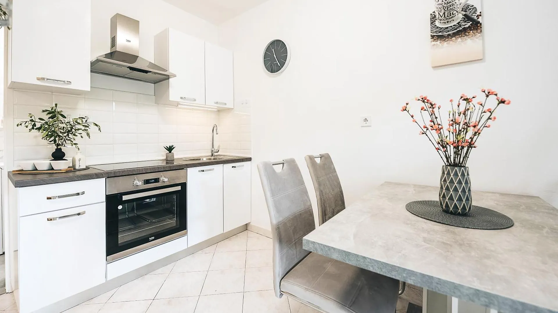 App Ana Apartment Porec