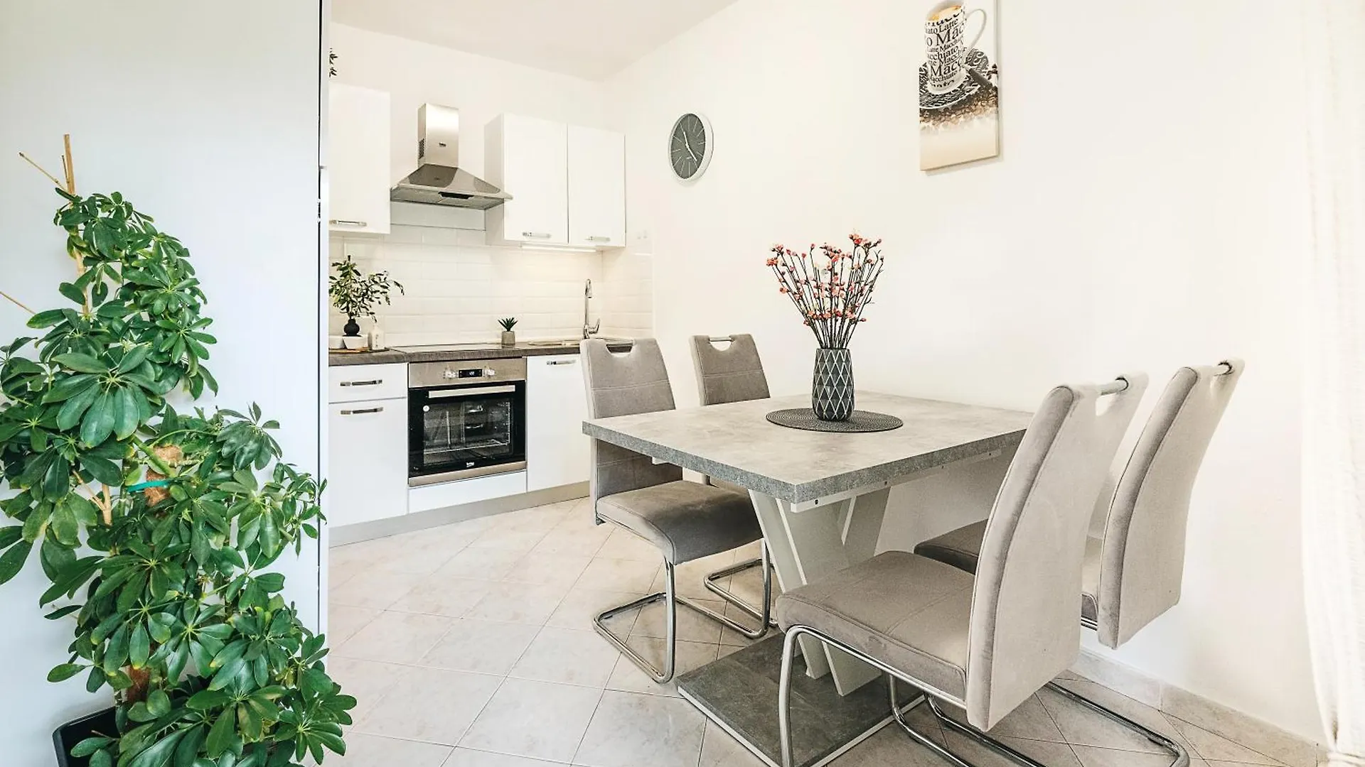 App Ana Apartment Porec